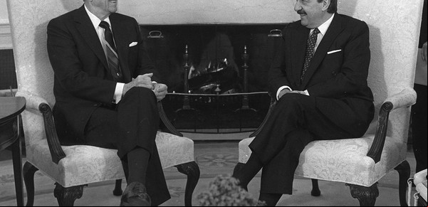 La insólita ayuda que Raúl Alfonsín logró de Ronald Reagan para negociar con el FMI