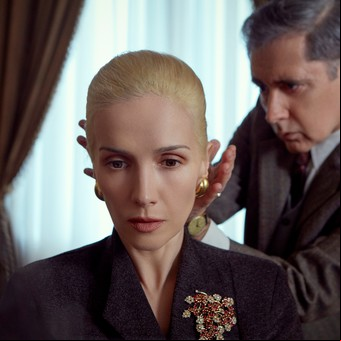 Cómo es Santa Evita, con Natalia Oreiro, y el siniestro recorrido del cadáver de Eva Perón