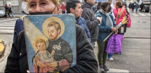Oración a San Cayetano para agradecer y conseguir trabajo