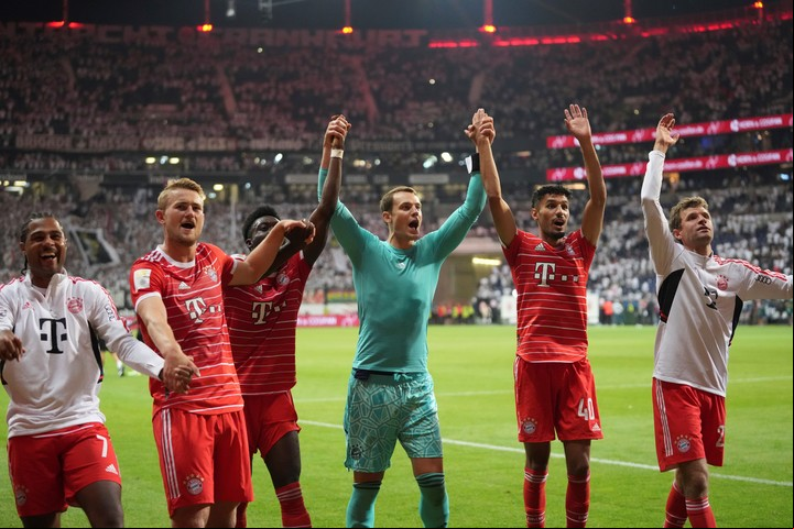 Bayern Munich, como cada temporada cuenta con el plantel de más valor económico. Y claro, es el favortio. (AP)