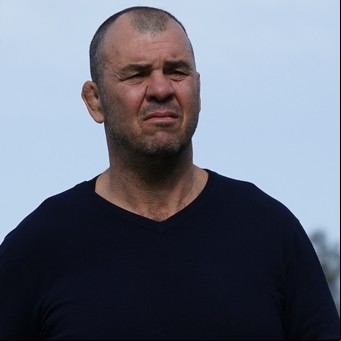 El entrenador de Los Pumas: "Me da lo mismo Independiente o Vélez, no conozco ninguna cancha"