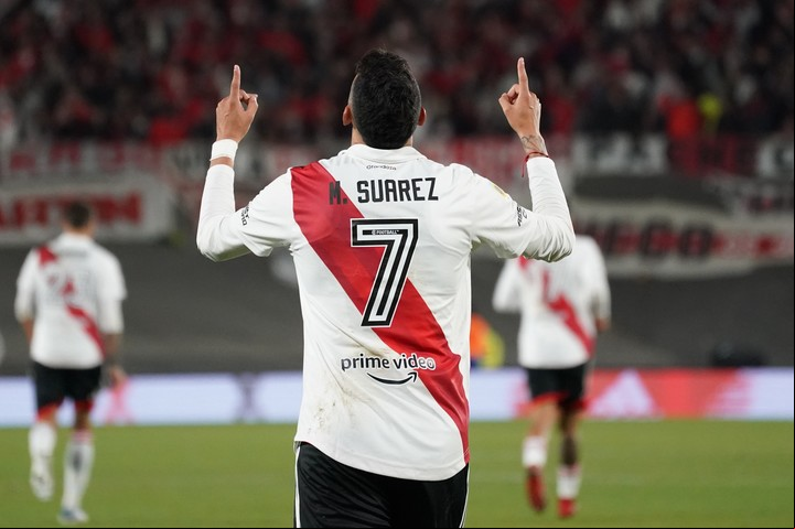 Matías Suárez jugó unos minutos contra Rosario Central. Foto: Juano Tesone