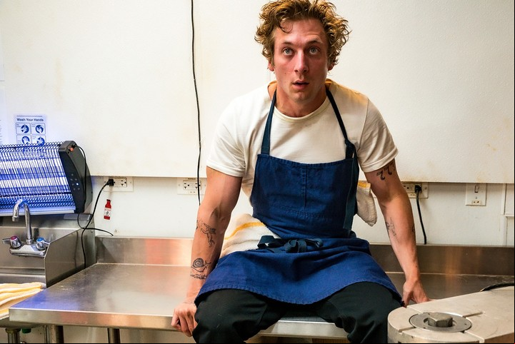 Jeremy Allen White, favorito.