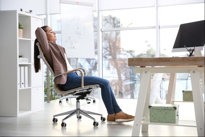 El mobiliario juega un papel fundamental en la organización del entorno. Foto: Shutterstock