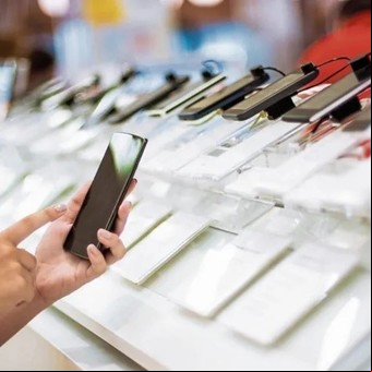 El auge del mercado gris de celulares: originales y baratos, pero con riesgos ocultos