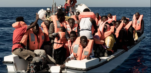 ¿No quieren recibir refugiados? Entonces paguen: la polémica propuesta que debate Europa