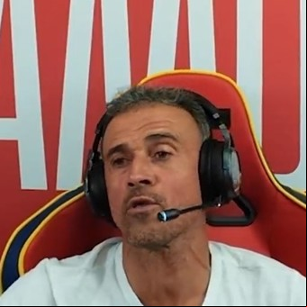 Luis Enrique contó cuál fue el destino de la plata que ganó en las trasmisiones por Twitch durante el Mundial