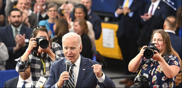 La efusiva reacción de Joe Biden al enterarse del triunfo de Estados Unidos ante Irán en Qatar 2022