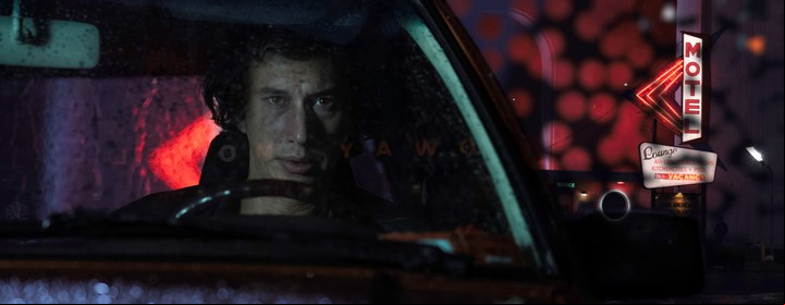 Adam Driver es tan versátil que, con su cuerpo enorme, puede parecer un niño asustado.