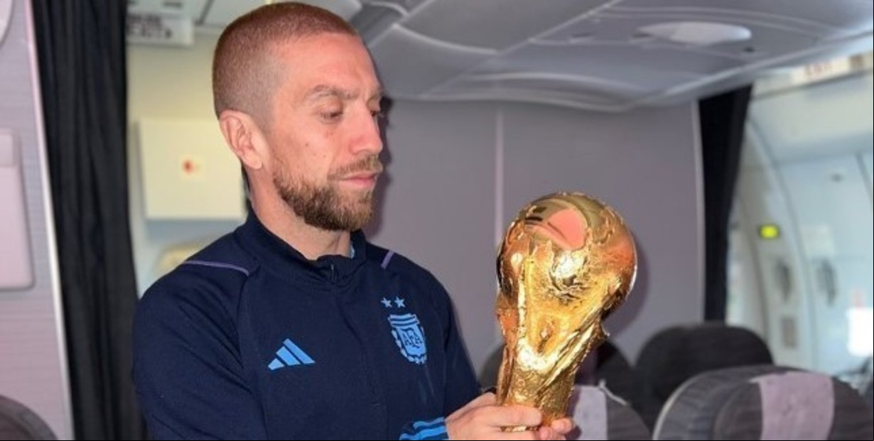 Papu Gómez y su momento más difícil: alejado de la Selección, sin club y cerca del retiro
