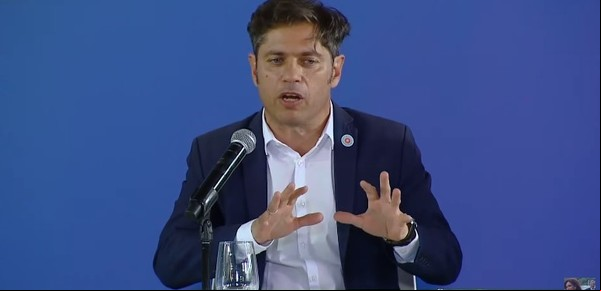Conflicto en los peajes: después de amenazar con sanciones, Axel Kicillof cede y se sienta a negociar con Facundo Moyano
