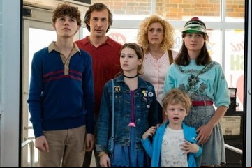"White Noise": la nueva joya de Netflix que no te dejará levantarte del sillón