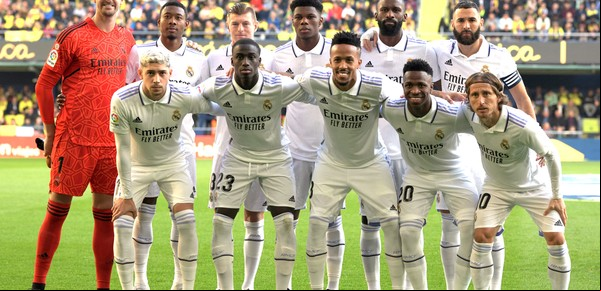 Real Madrid presentó un equipo sin futbolistas españoles por primera vez en sus 121 años de historia y perdió