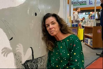 La escritora argentina Yael Frankel, premiada por la Feria del Libro Infantil de Bologna