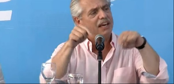 Alberto Fernández elogió los salarios docentes y los gremios salieron a cruzarlo duro