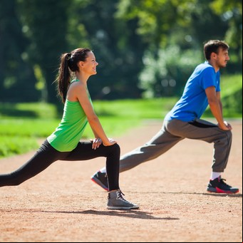 La mejor entrada en calor es dinámica: una rutina básica para que tu entrenamiento sea más seguro y eficaz