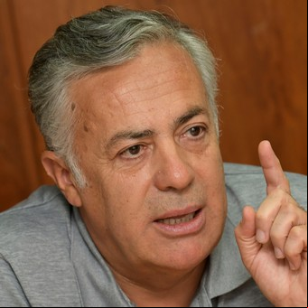 Alfredo Cornejo anticipó que el próximo gobierno recibirá una bomba económica: "Va a ser peor que en 2015"