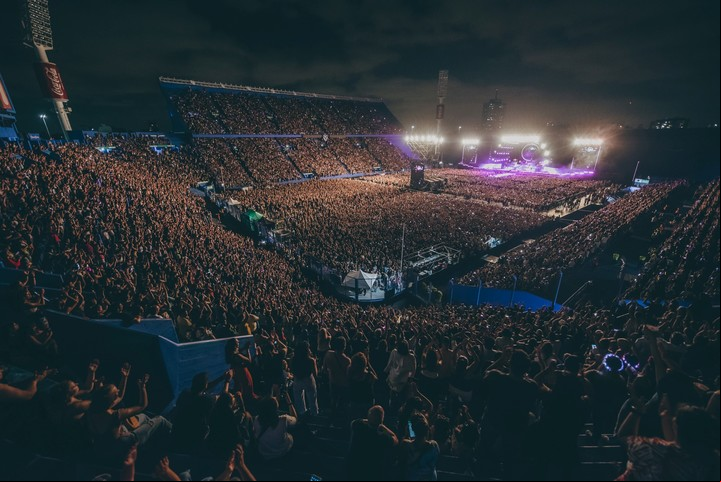 La banda de Villa Dolores cantó a estadio lleno. Foto: Supernova Entertainment