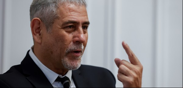 Polémica por el doble cargo de Jorge Ferraresi: seguirá como intendente mientras dure la intervención de Edesur