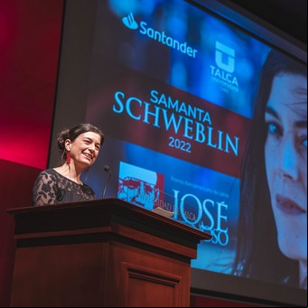 Samanta Schweblin recibió el Premio Iberoamericano de Letras José Donoso en Chile