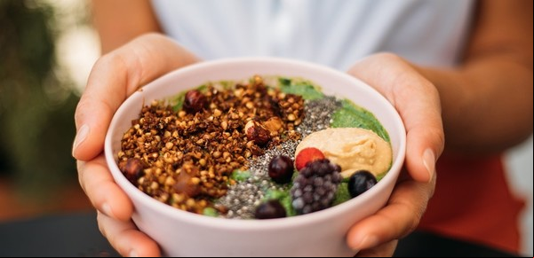 El alimento con altas dosis de calcio y vitamina D para prevenir la osteoporosis