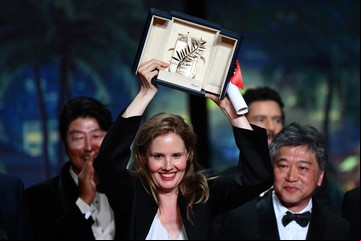 Una mujer ganó la Palma de Oro en el Festival de Cannes, la tercera en 76 años