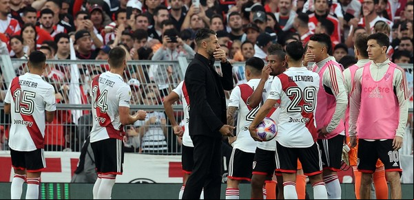 Tras la conmoción por la muerte del hincha, River tiene que pensar en la final que se viene contra Fluminense