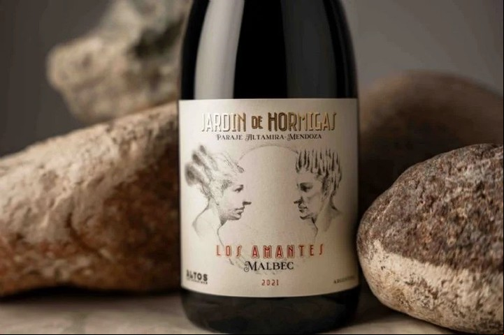 Jardín de Hormigas Los Amantes 2021, mejor Malbec argentino en los premios Winexplorers.