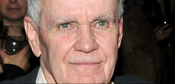Murió el escritor Cormac McCarthy