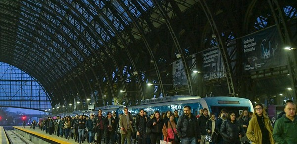 Tren Mitre: desde hoy dos ramales de la línea vuelven a salir y llegar a Retiro