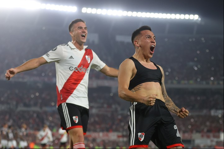 Ezequiel Barco celebra su gol en el gran triunfo del Millonario frente a Fluminense en el Monumental.
Foto: EFE/Juan I. Roncoroni
