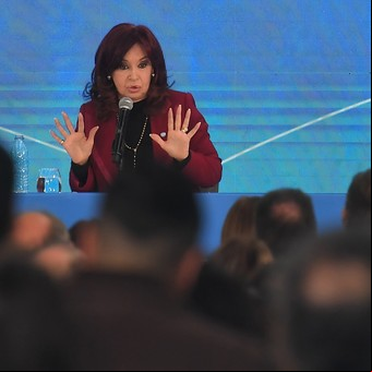 Cristina Kirchner cruzó a Mauricio Macri por la deuda con el Fondo: "Los trajiste vos, papi, hacete cargo"
