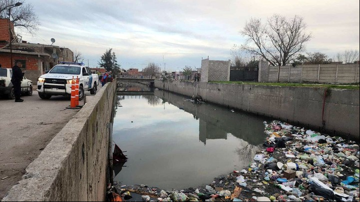 El arroyo donde apareció la valija con los restos de Pérez Algaba.