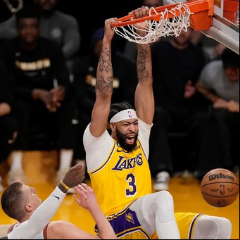 Los Ángeles Lakers acuerdan la extensión más lucrativa de la historia de la NBA con Anthony  Davis: 3 años por 186 millones de dólares
