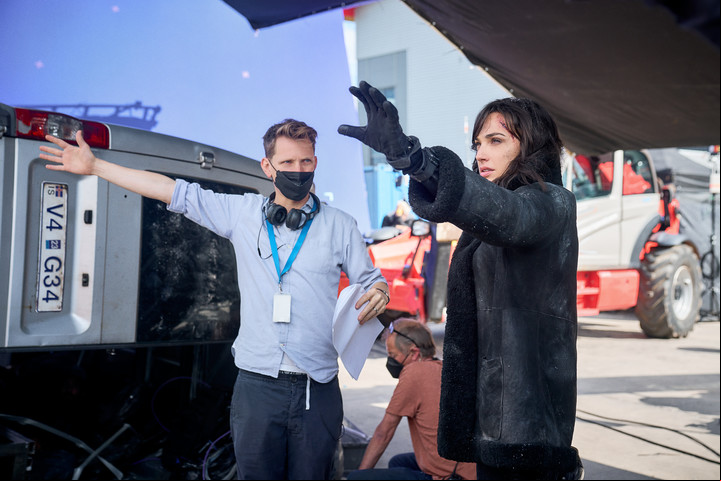 Gadot también es productora de "Agente Stone". En medio de la gira promocional sostuvo que James Gunn, de DC, le dijo que harían "Wonder Woman 3".