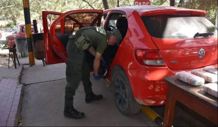 Los productores son los que se encargan de cruzar la droga a este lado de la frontera, de forma ilegal.