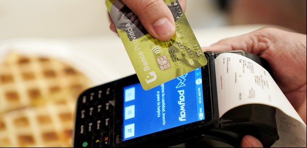 Tarjetas de crédito: los 7 derechos clave de los s para no pagar de más