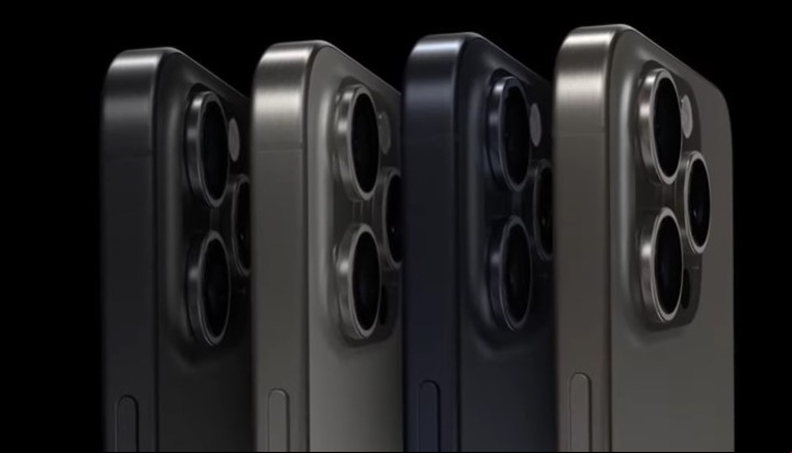 iPhone 15 Pro Max también es capaz de grabar videos en 4K y ofrece funciones avanzadas como el modo Cinematic y HDR.