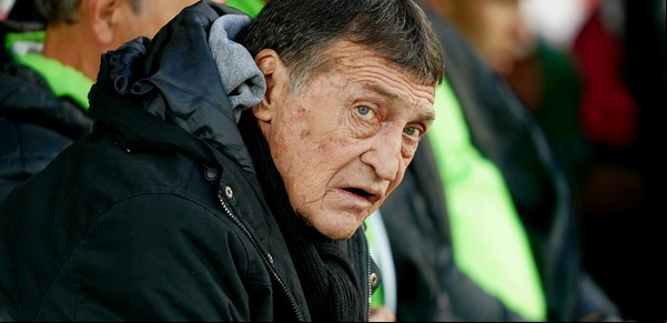 Susto en Banfield: Julio Falcioni se sintió mal antes del entrenamiento y fue internado de urgencia