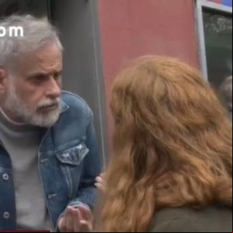 Se conocieron nuevas y fuertes imágenes de la agresión a Jorge Rial: "Basura inmunda"