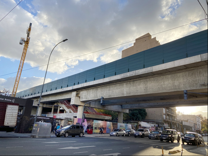Así son los nuevos andenes elevados del ferrocarril San Martín en Villa Crespo. Foto Archivo / Juan Manuel Foglia