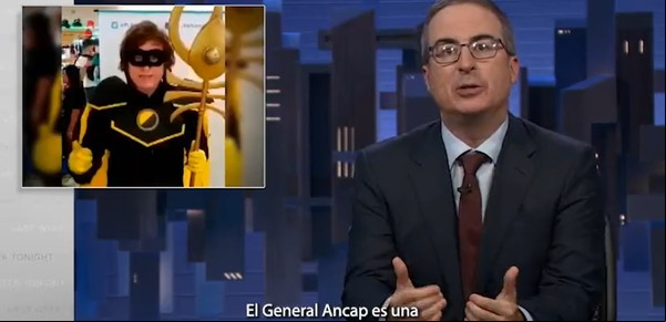 "Anarcocapitalista que blande una motosierra y clona perros": el más filoso comediante político de la TV de Estados Unidos fulminó a Javier Milei