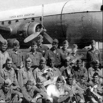 El misterio del avión TC-48 de la Fuerza Aérea que se perdió con 68 personas hace 58 años y del que ahora surgen nuevas pistas