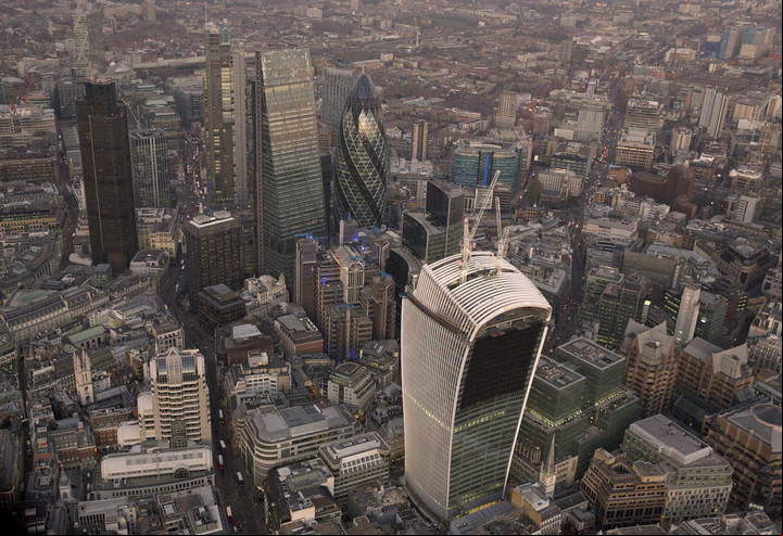 El polémico "Walkie Talkie", de Viñoly, en Londres. Foto Bloomberg