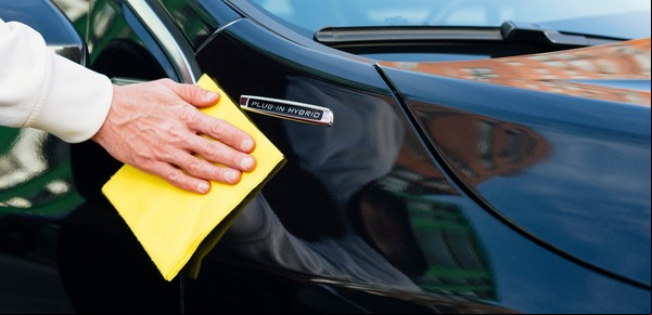 ¿Cómo eliminar los rayones del carro son trucos caseros y económicos?