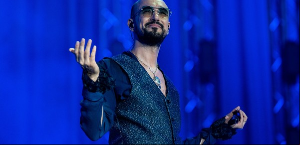 Abel Pintos anunció que dejará de cantar en Argentina hasta nuevo aviso: "Detengo los conciertos"