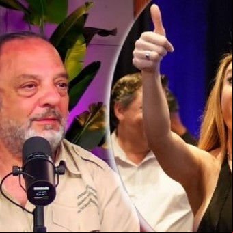 Baby Etchecopar criticó a Fátima Florez por su actitud en el discurso de Javier Milei: "No va a durar mucho igual"