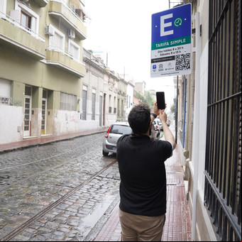 Suman cuadras en las que hay que pagar para estacionar: dónde están y cuánto cuesta la hora