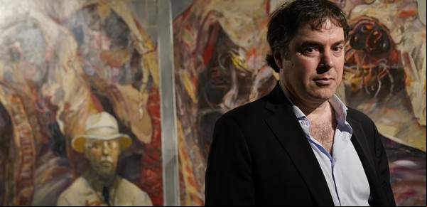 Andrés Buhar explora la influencia de la fotografía en la obra de Carlos Alonso