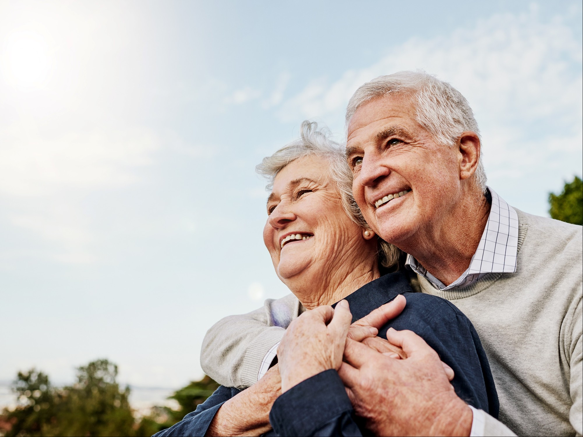 6 estrategias que nos acercan a la felicidad según psicólogos especialistas 